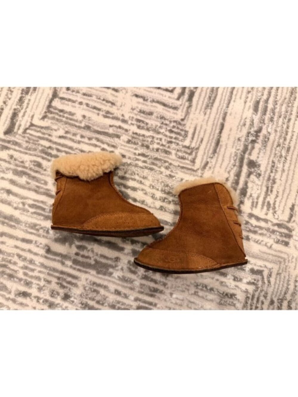 UGG BOO Infant Medium Unisex size 4/5 12-18 months 5206 Chestnut Boot